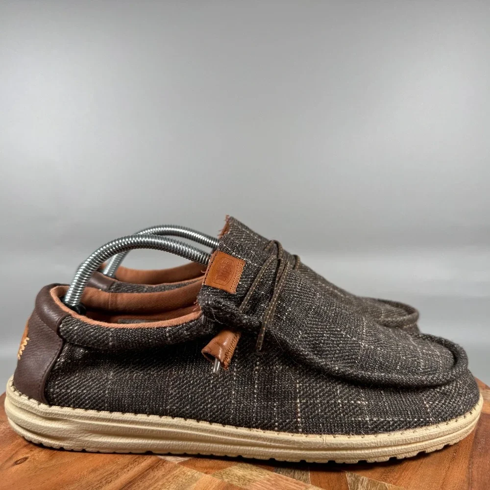 Hey Dude‎ Wally Plaid Brown Mens Size 10 Slip On Loafers 40402-255 Moc Toe Shoes